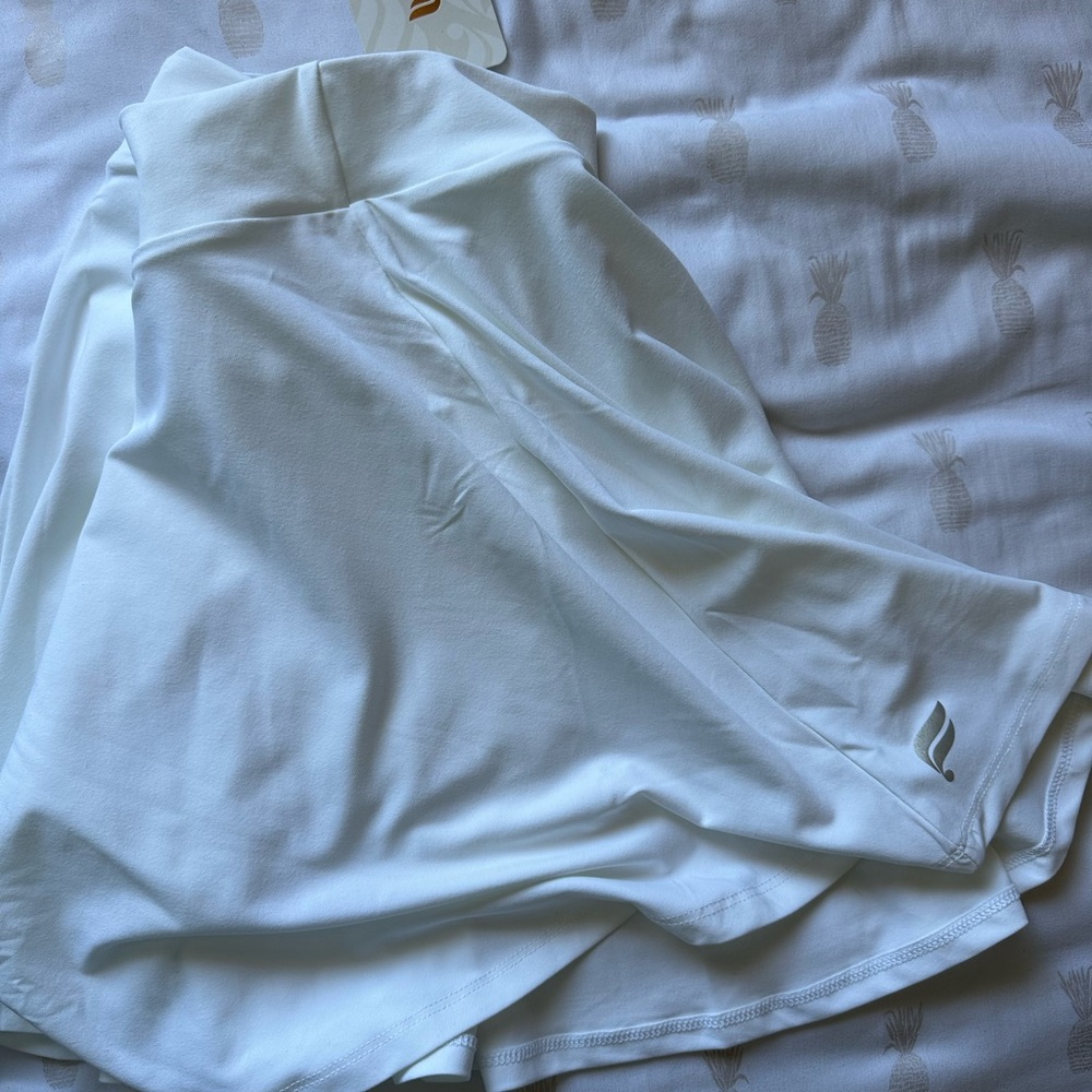 Fabletics skort white, size medium - Picture 2 of 4